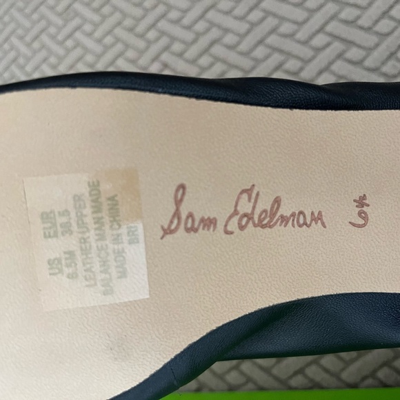 New, never worn. I forgot to return them and now the time is up to return. - Picture 11 of 14